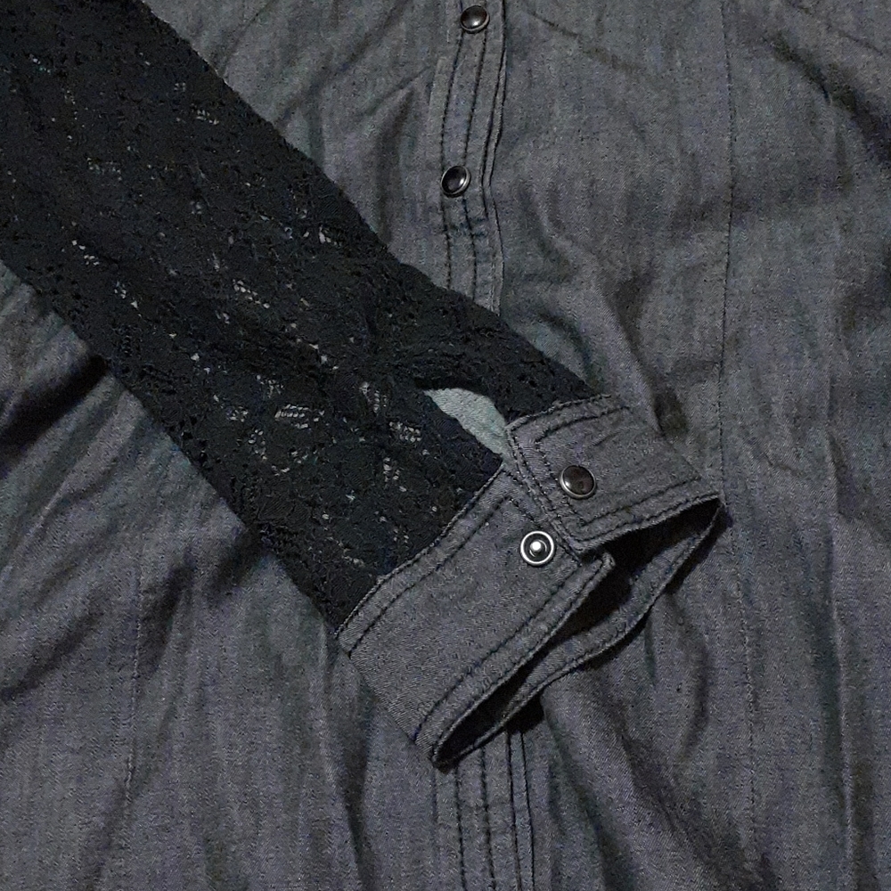 Maurice's Snap Button Up - Picture 4 of 6
